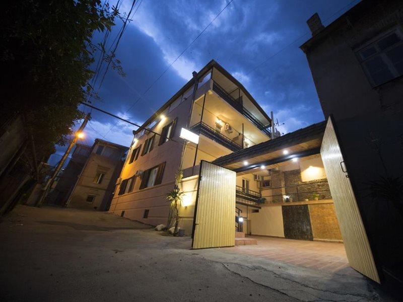 Log Inn Boutique Hotel Tbilisi Eksteriør billede