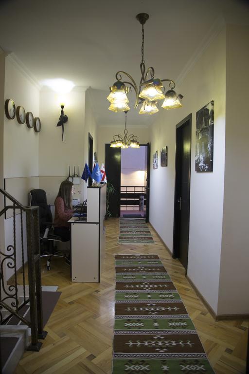 Log Inn Boutique Hotel Tbilisi Eksteriør billede