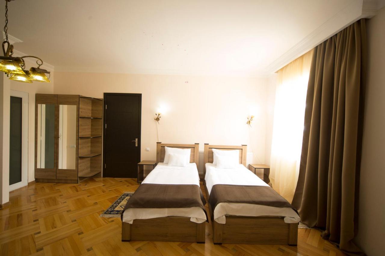 Log Inn Boutique Hotel Tbilisi Eksteriør billede