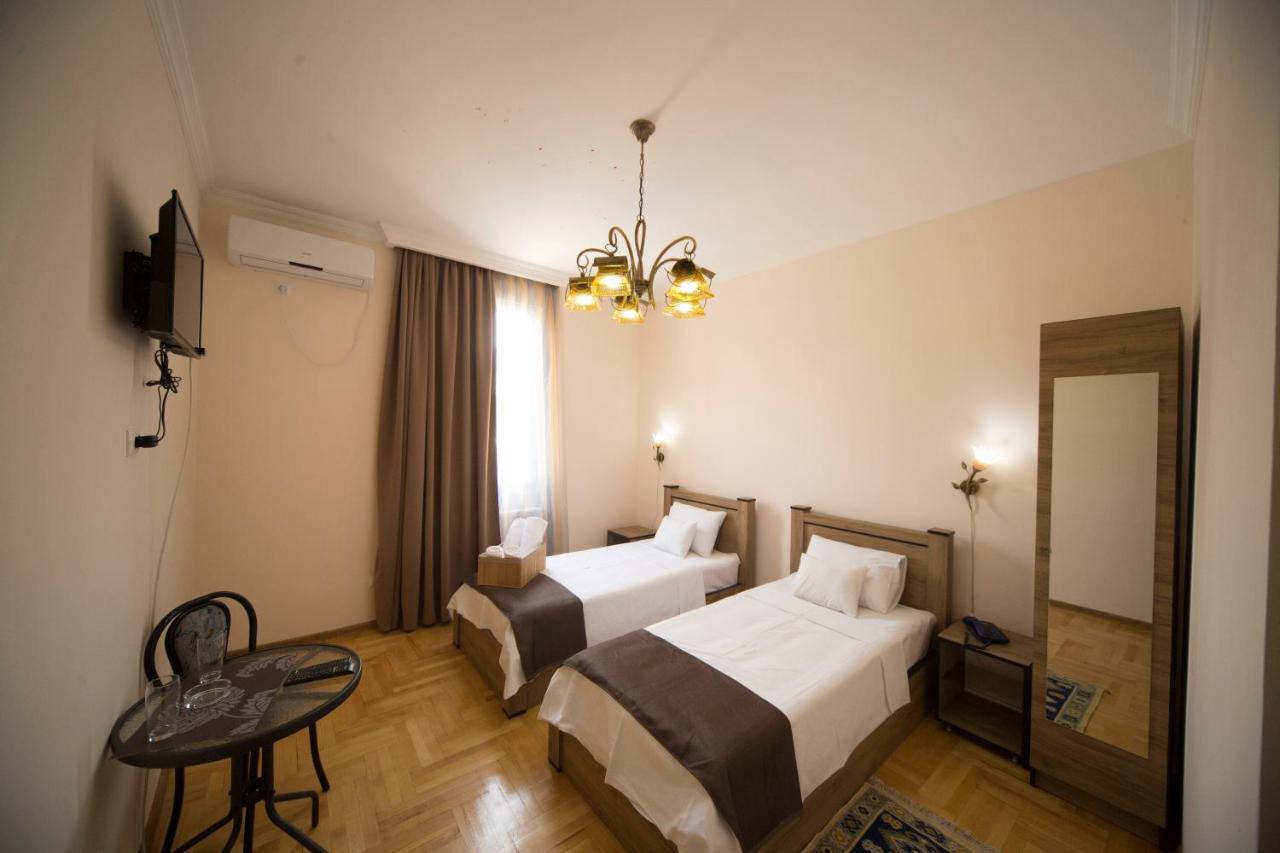 Log Inn Boutique Hotel Tbilisi Eksteriør billede