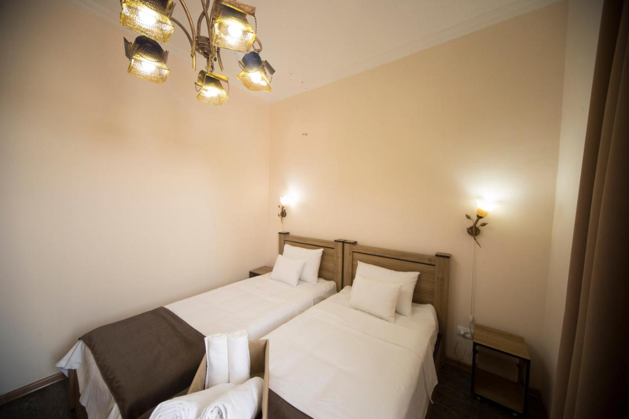 Log Inn Boutique Hotel Tbilisi Eksteriør billede