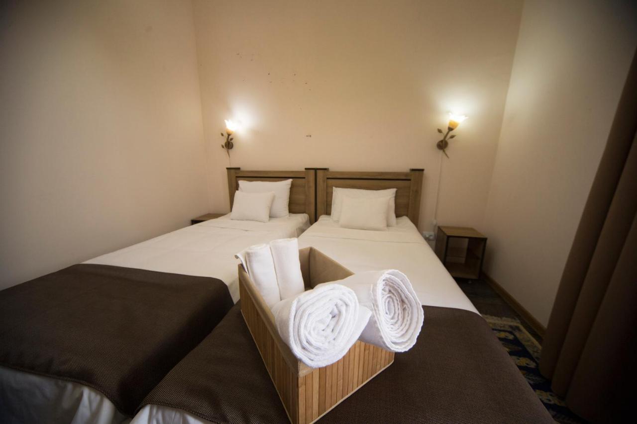 Log Inn Boutique Hotel Tbilisi Eksteriør billede