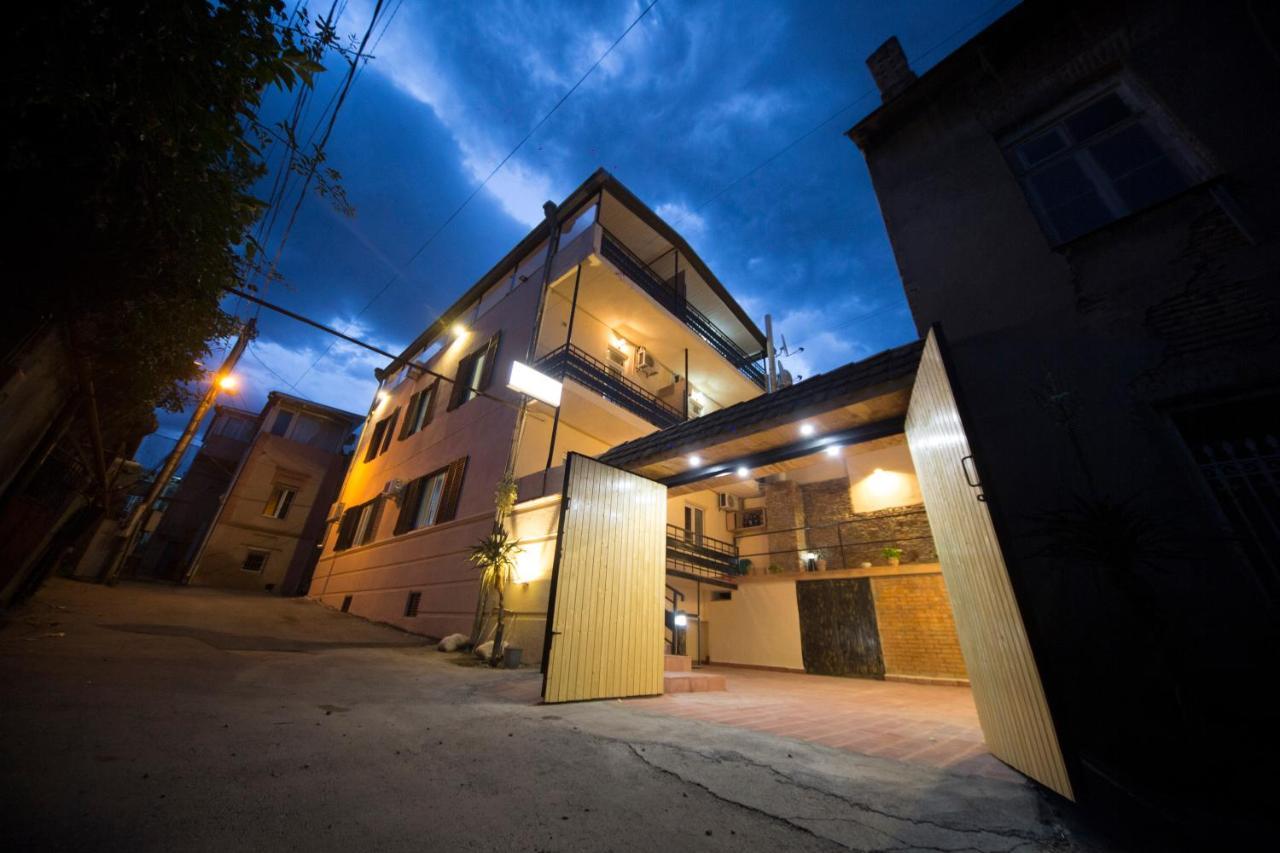 Log Inn Boutique Hotel Tbilisi Eksteriør billede